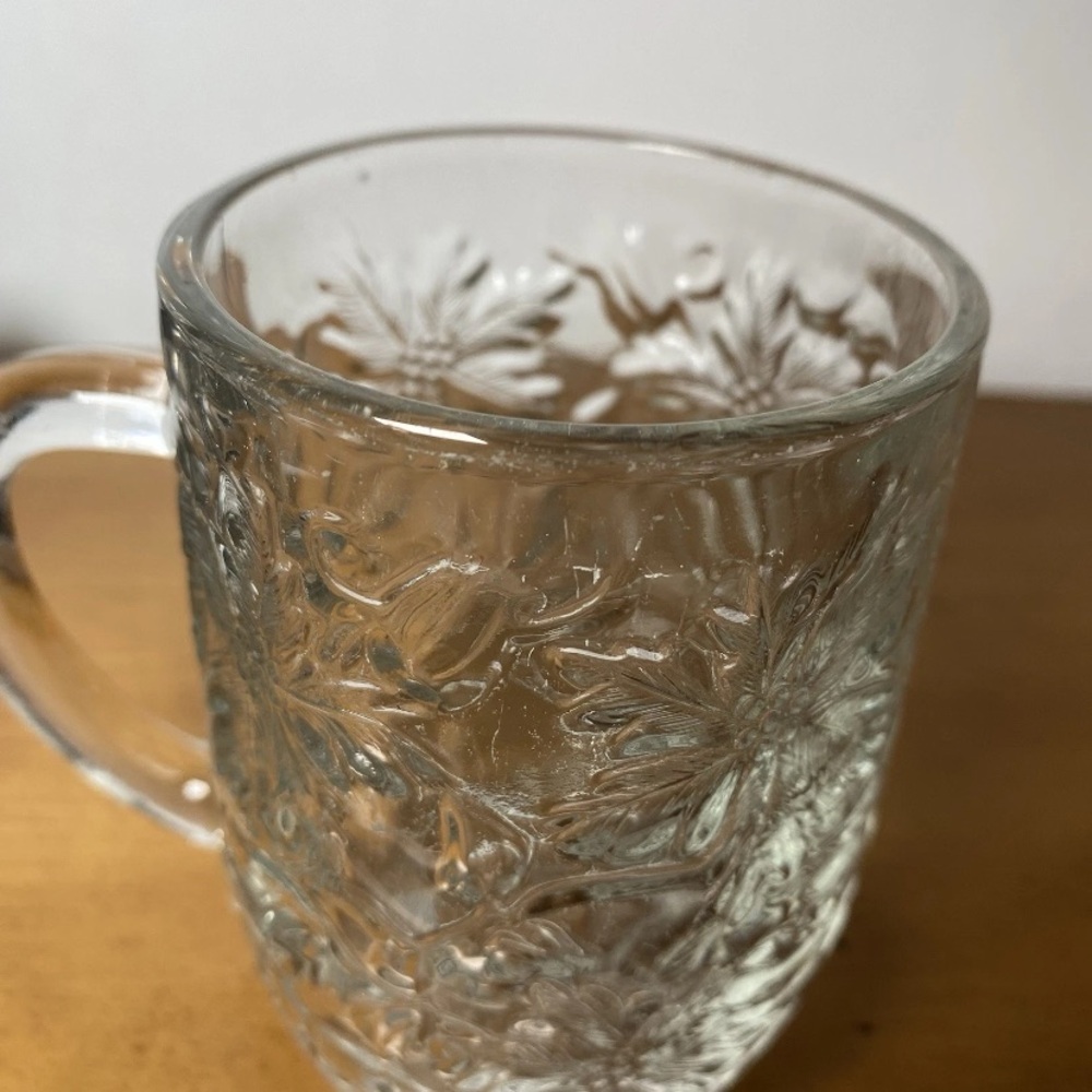 Princess House Fantasia Mugs #516 Poinsettia Holiday Glass 9oz 4" Set Of 3 - Picture 11 of 11